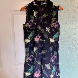 Oiselle Travel Dress POCKETS Sleeveless Moody Floral Sz 2